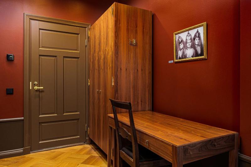 Single Guest Room image 4