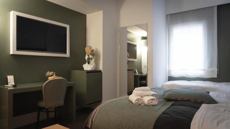 Athena Luxury Rooms - image 27