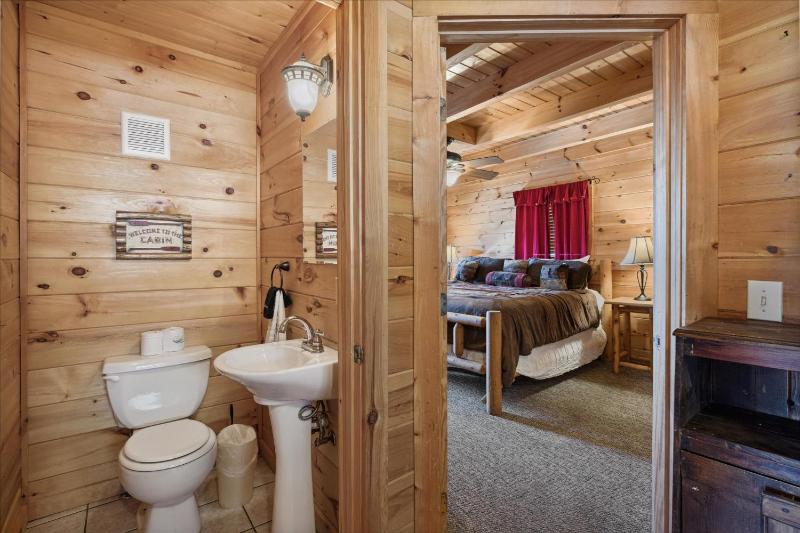 Peace of Mind cabin - image 37