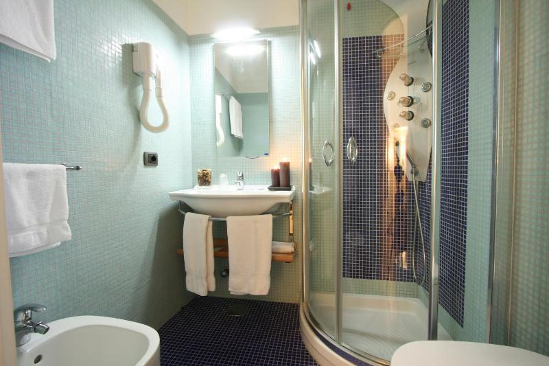 Blurooms - image 25