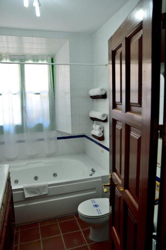 Hotel Humaina - image 8