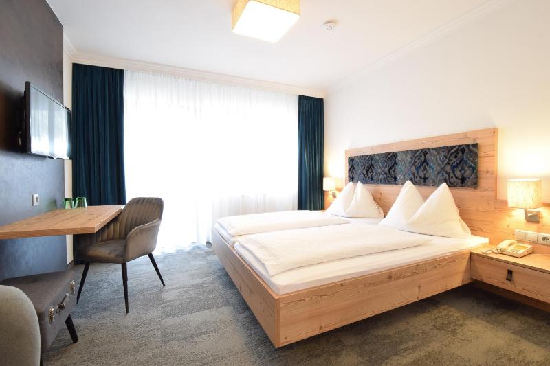 Single Room image 4