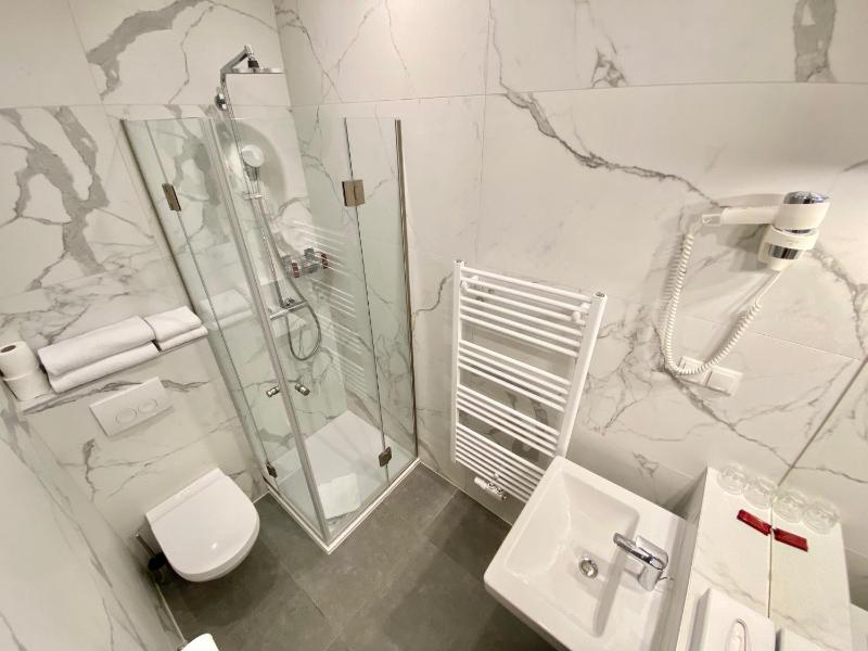 Single Room image 3