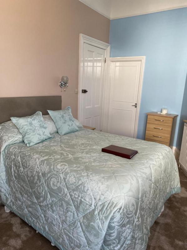 Double Room with Garden View image 4