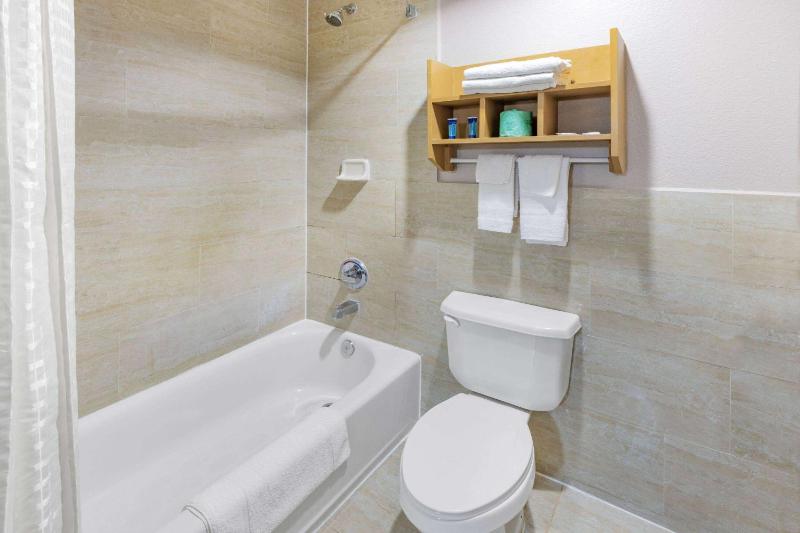Apartment image 3
