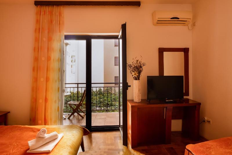 Apartments and rooms Marija - image 15
