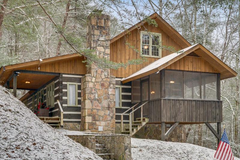 Mossie Oak Cabin cabin - image 1