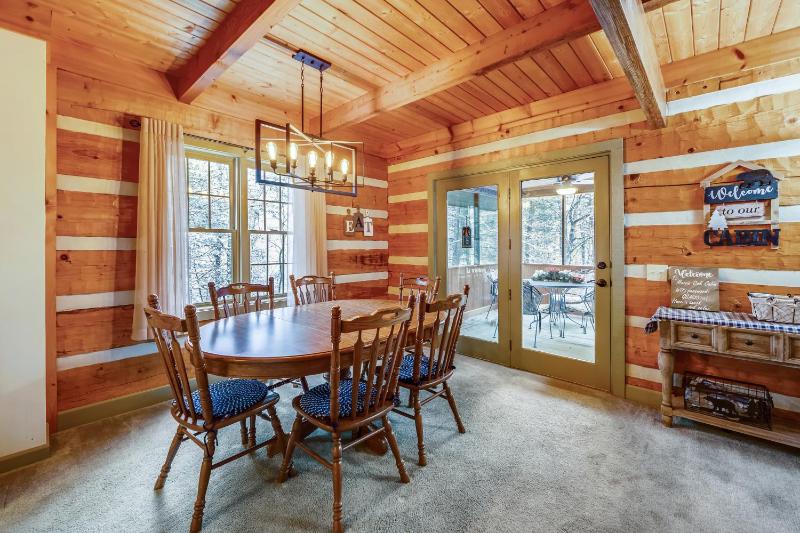 Mossie Oak Cabin cabin - image 23