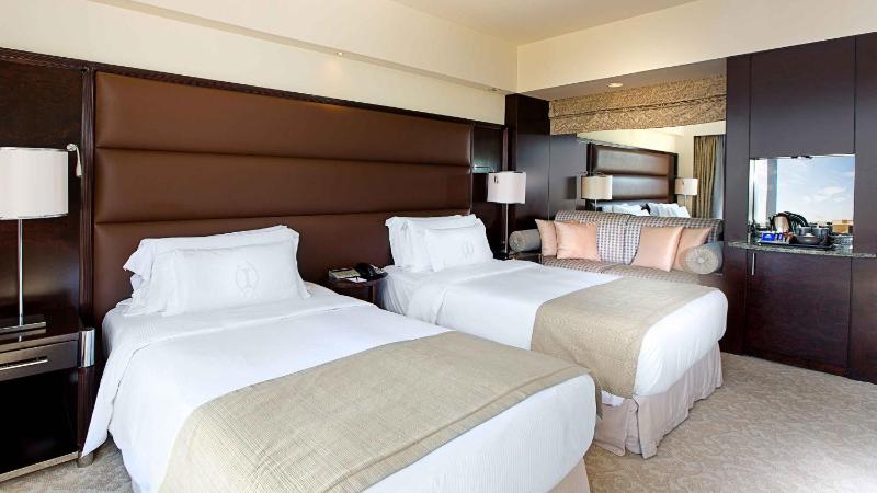 Classic Twin Room with Garden View image 1