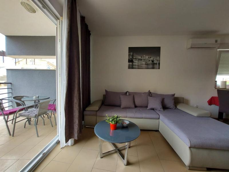 Luciano Apartment - image 4