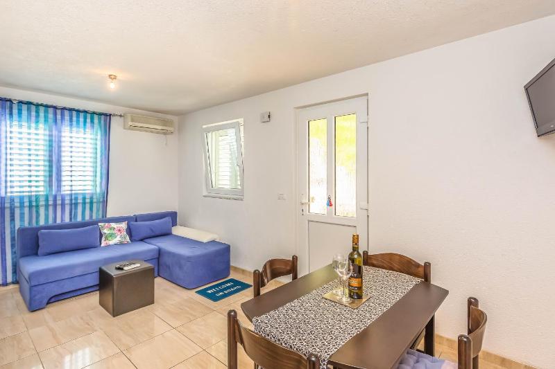Apartment Adrian - image 15