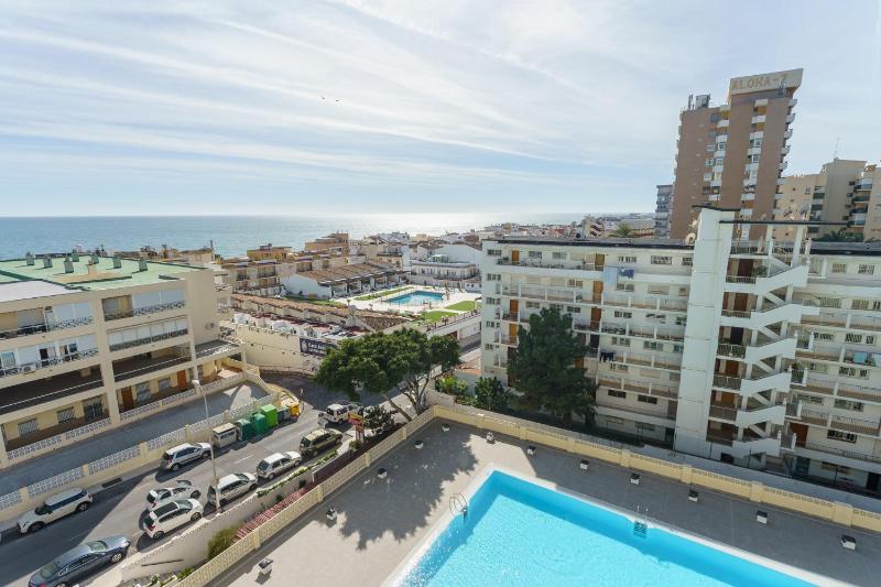 MalagaSuite Carihuela Apartments - image 1