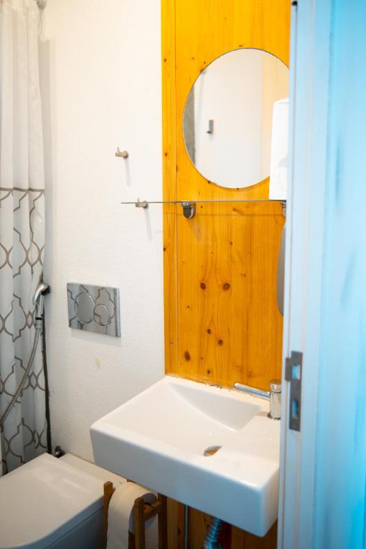 Quadruple Room with Private Bathroom image 4