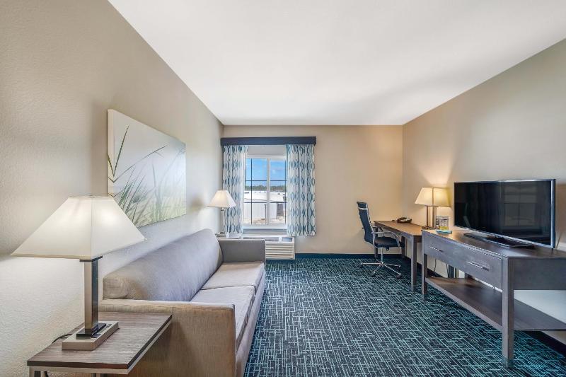 Executive King Room image 3