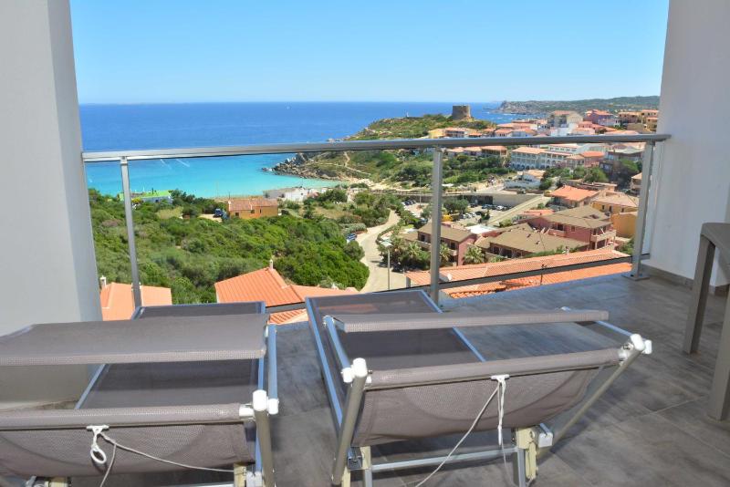 Superior Triple Room with Sea View image 2