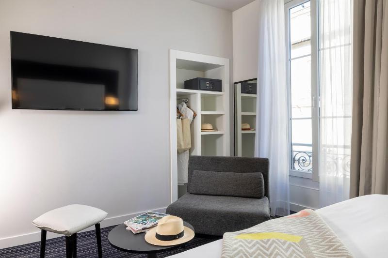 Superior Double or Twin Room image 1