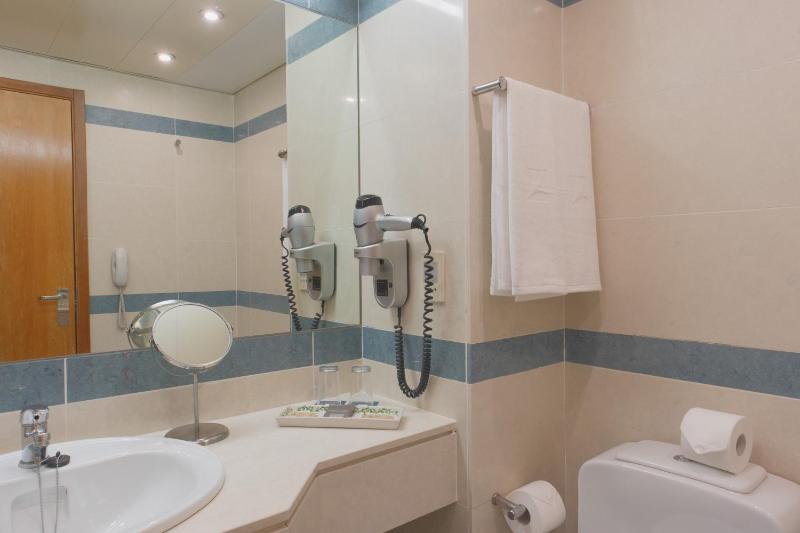 Special Offer - Double or Twin Room image 2