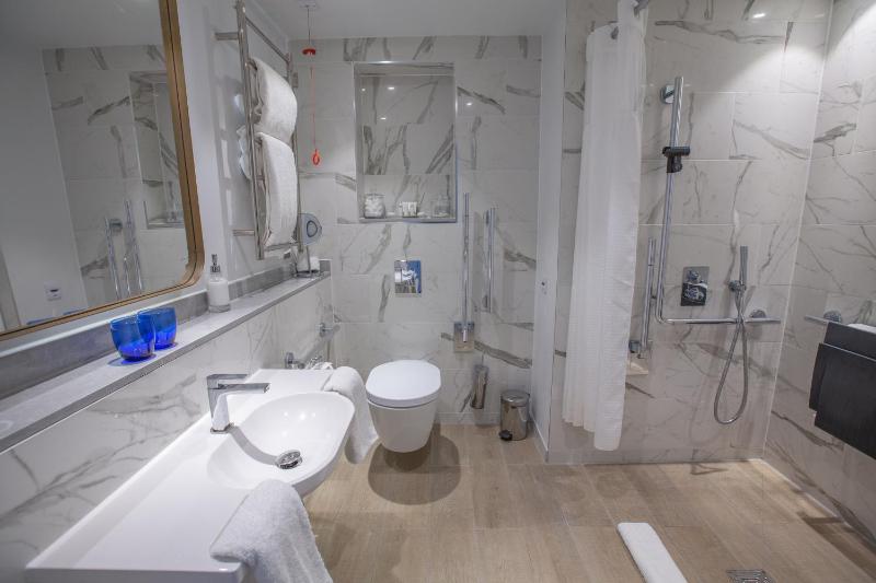 Double Room - Disability Access image 4