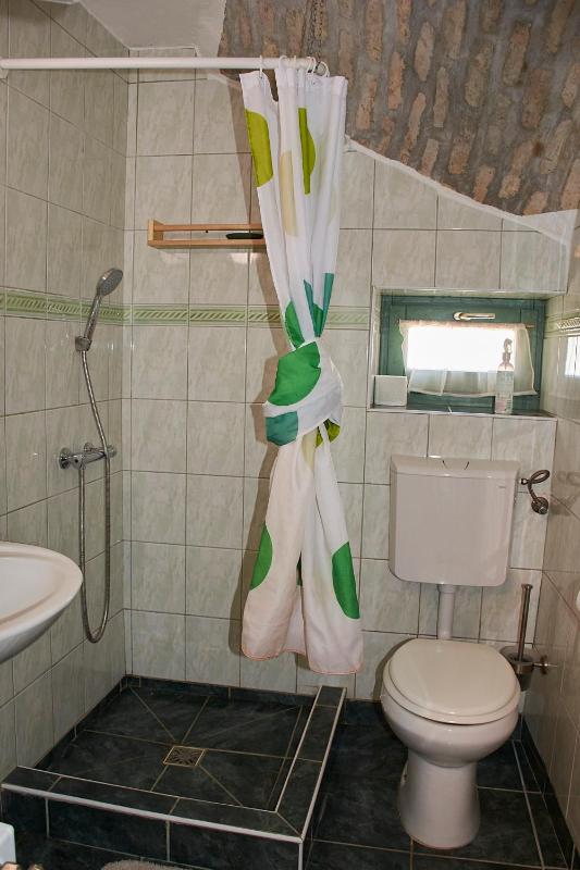Deluxe Double or Twin Room image 3