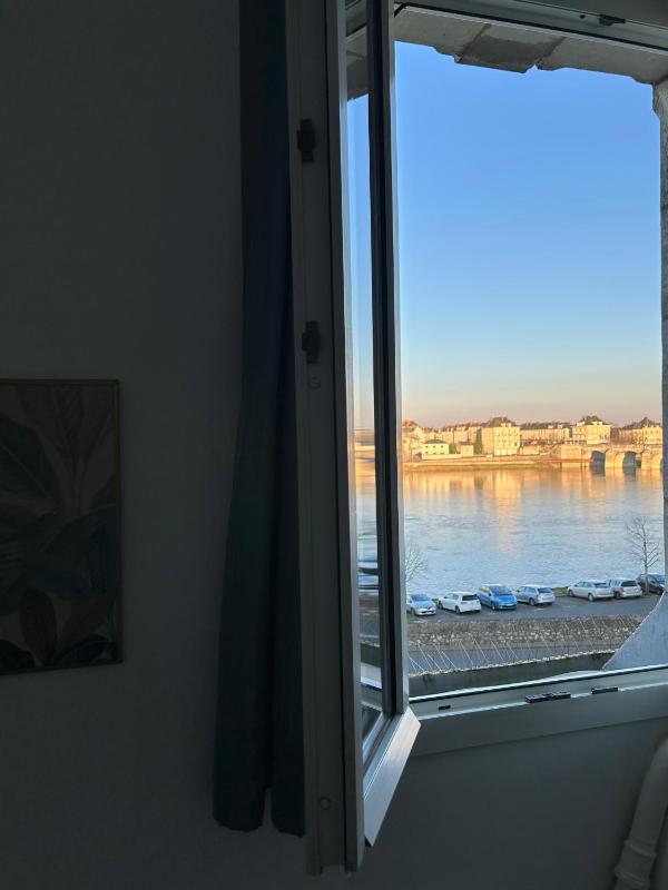 Superior Double Room with Loire View image 1