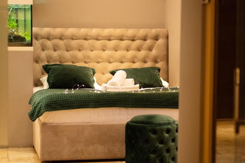 Deluxe Double Room with Spa Bath and Sauna image 4