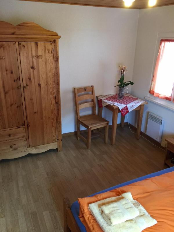Double Room with Shared Bathroom image 4
