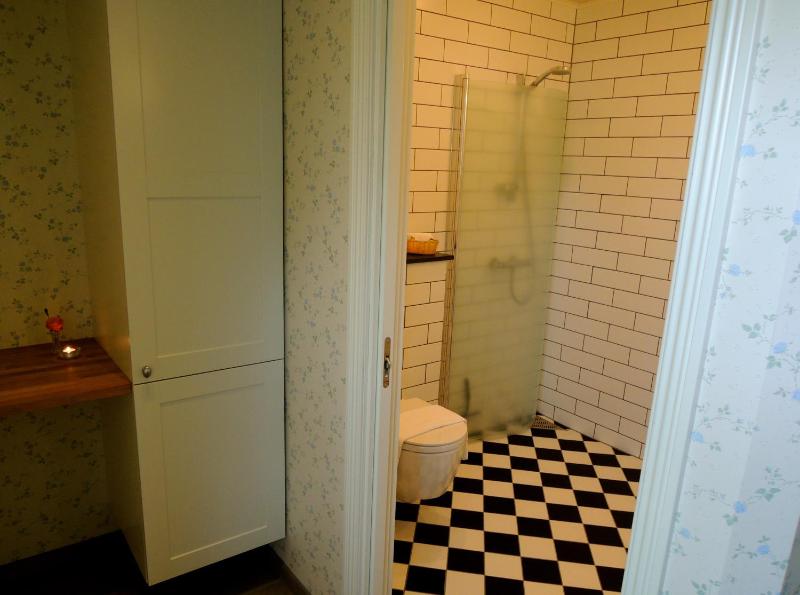 Double Room with Private Bathroom image 2