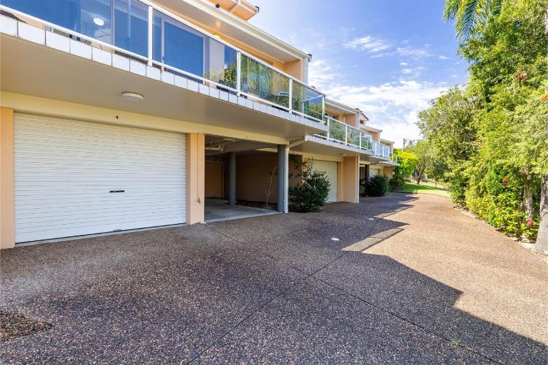 Frangipani 4 spacious townhouse - image 16