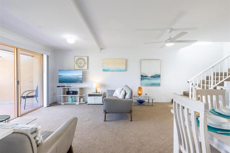 Frangipani 4 spacious townhouse - image 17