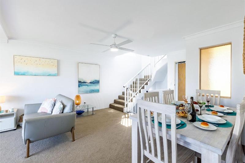 Frangipani 4 spacious townhouse - image 9