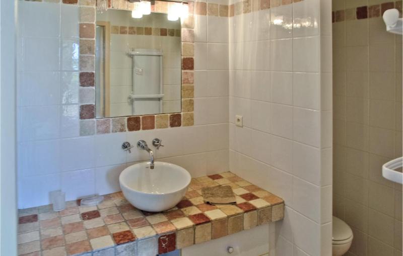 Seven-Bedroom Holiday Home image 4