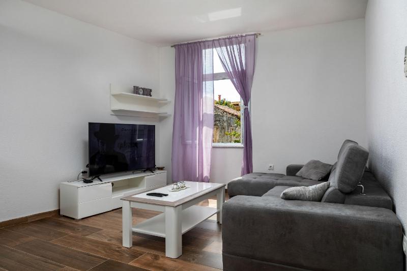 Apartments Smaila 1729 - image 31