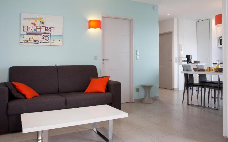 Superior One-Bedroom Apartment with Sea View image 2