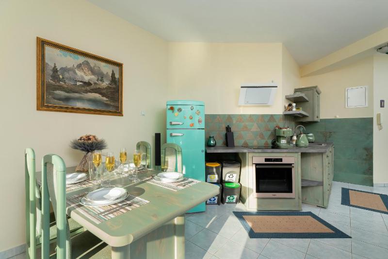 Polana Szymoszkowa Apartment with Mountain View by Noclegi Renters - image 24