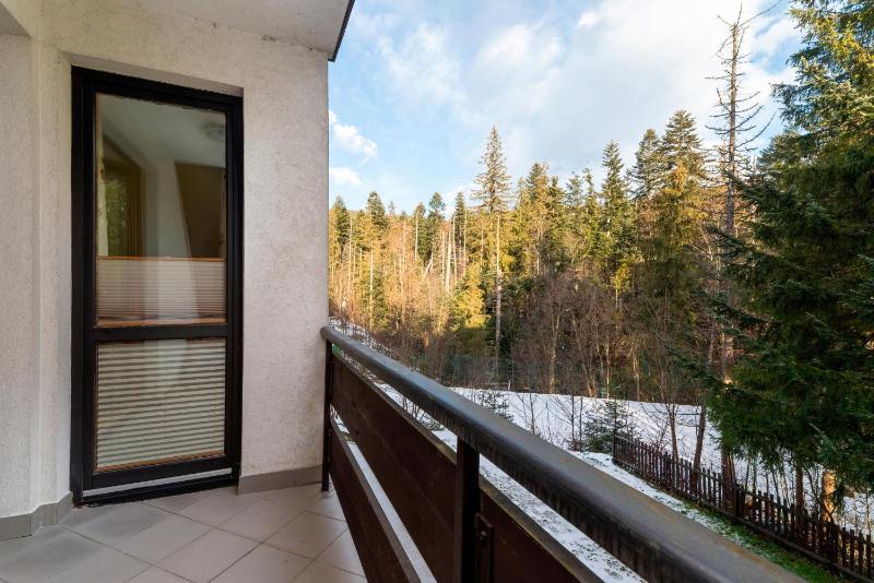 Polana Szymoszkowa Apartment with Mountain View by Noclegi Renters - image 6