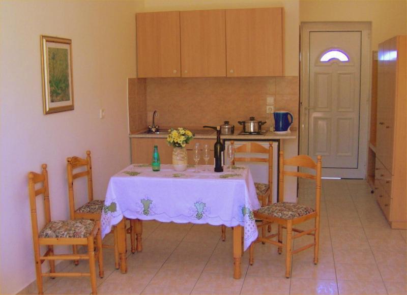 Apartment (4 Adults) image 4