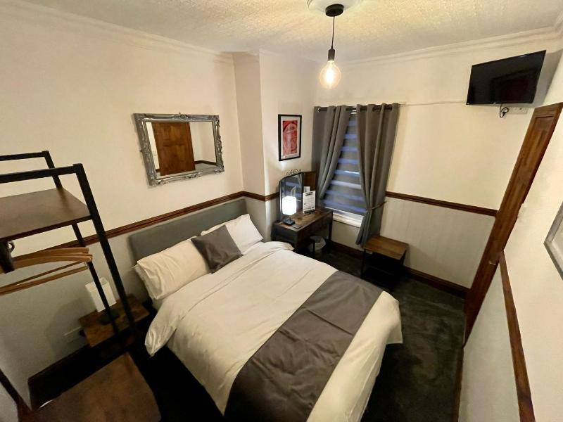 Rendezvous Bar & Rooms - ADULTS ONLY - image 21