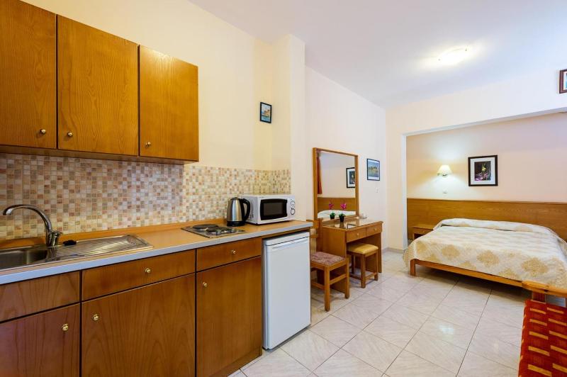 One-Bedroom Apartment image 1