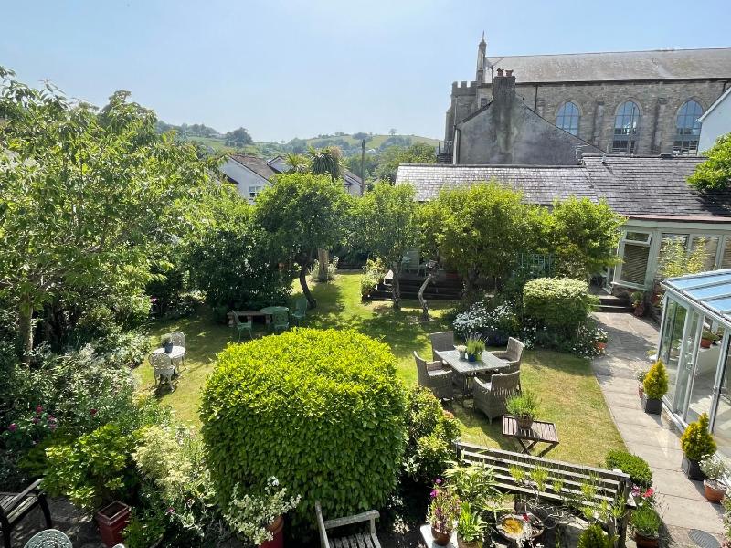 Superior Double or Twin Room with Garden View image 3