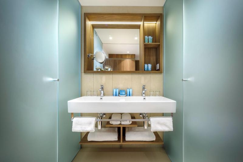 Room for 2+2  image 2
