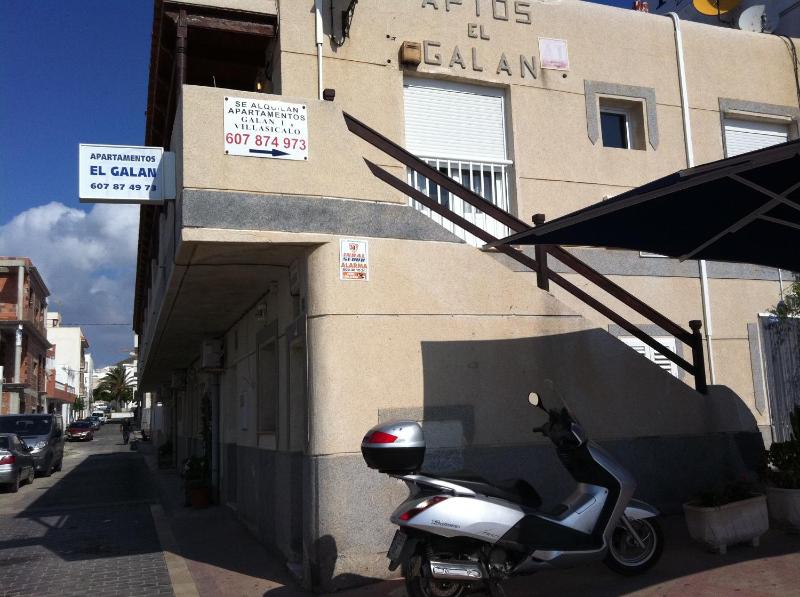 Two-Bedroom Apartment with Sea View - Calle Palangre 2 image 3