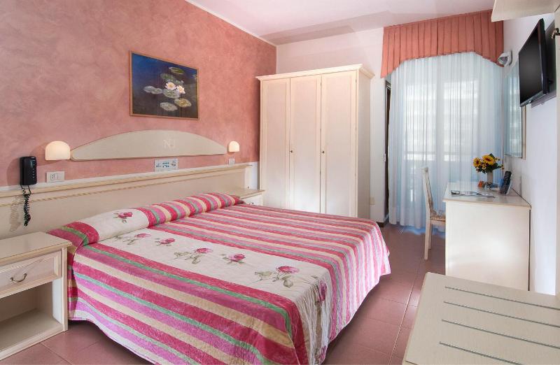 Double or Twin Room with Side Sea View image 1