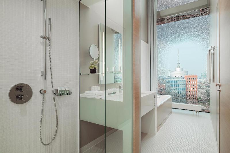 Elbphilharmonie Studio, Studio, 1 King, City/Elbe view image 2