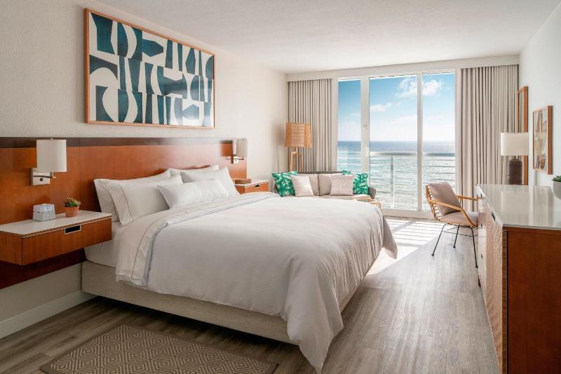 Guest room, 1 King, Oceanfront