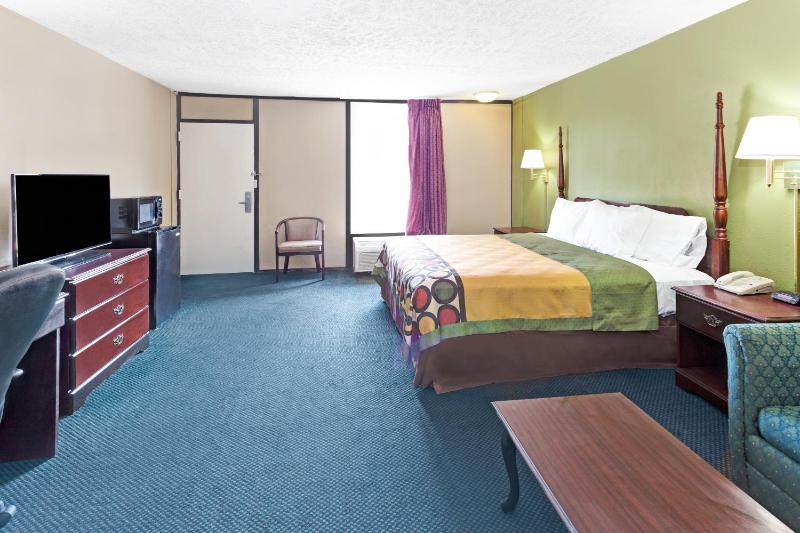King Room Disability Access - Non Smoking image 1