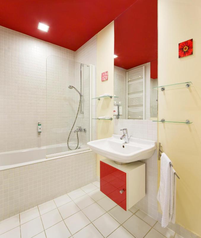 Two-Bedroom Suite image 2