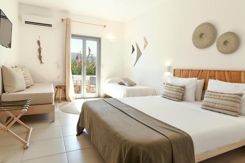 Paros Bay - image 8