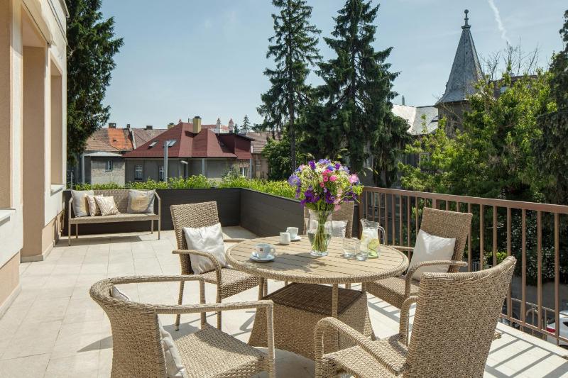 Deluxe Apartment image 3