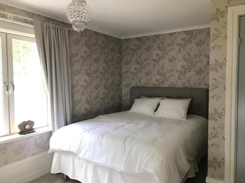 Deluxe Double Room image 2