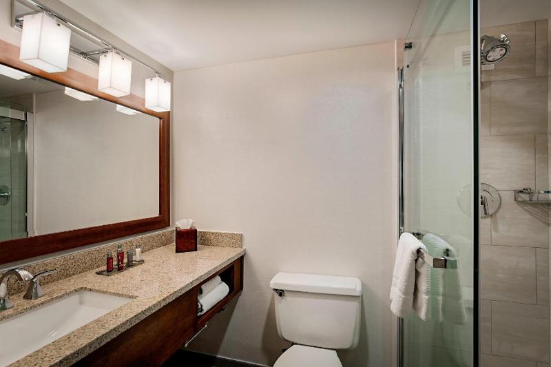 King Room image 2